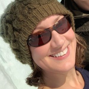 Meet your Posher, Laura